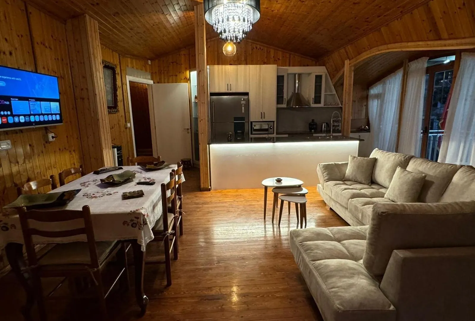 Troy Suites Sarandë 알바니아